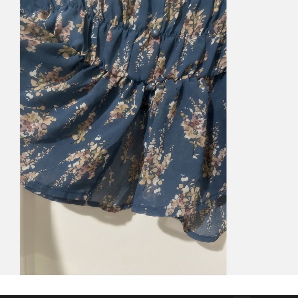 SHEIN L Blue Floral Sheer Short Sleeve Button Detail V-Neck Blouse Shirt Top - Picture 5 of 11
